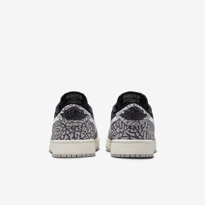 (GS) Aithtr Jordthtan 1 Retro Low OG 'Black Cement' (2023) CZ0858-001