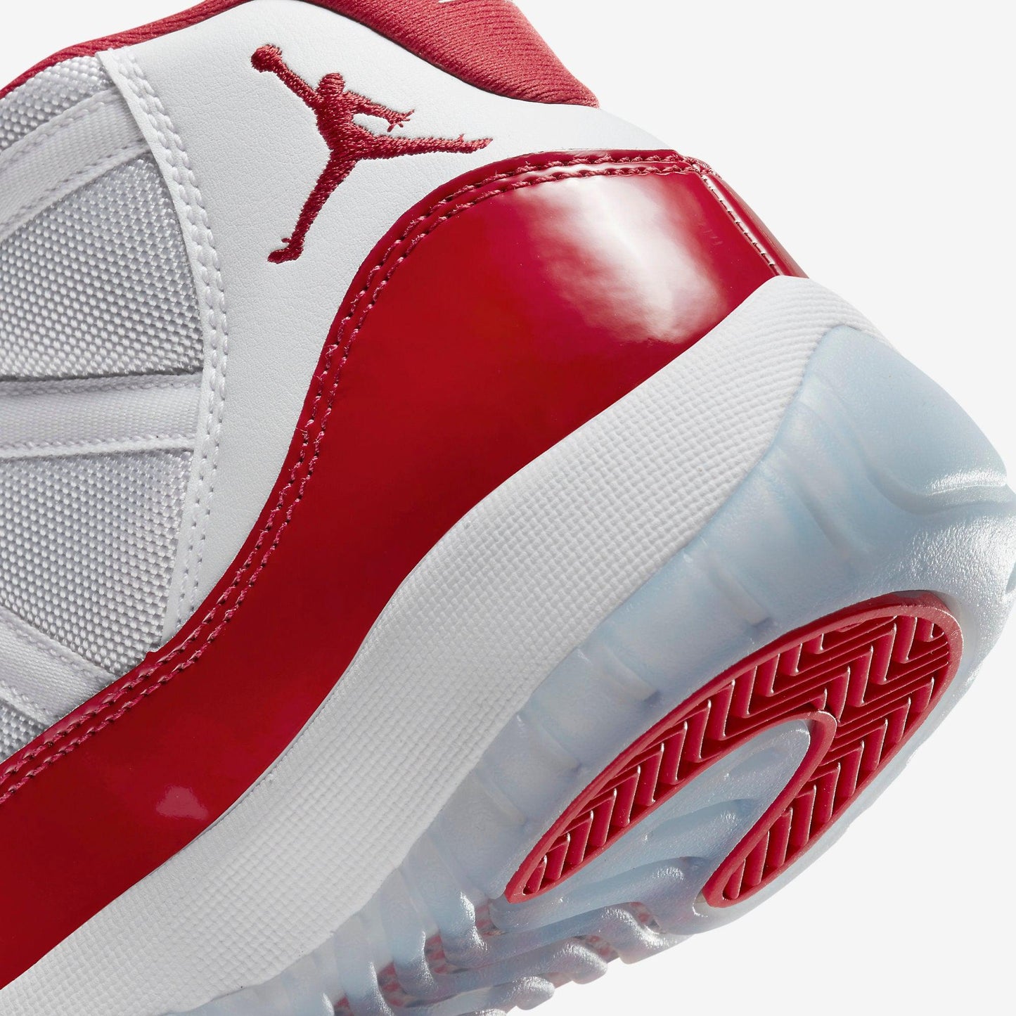 (GS) Aithtr Jordthtan 11 Retro 'Cherry' (2022) 378038-116