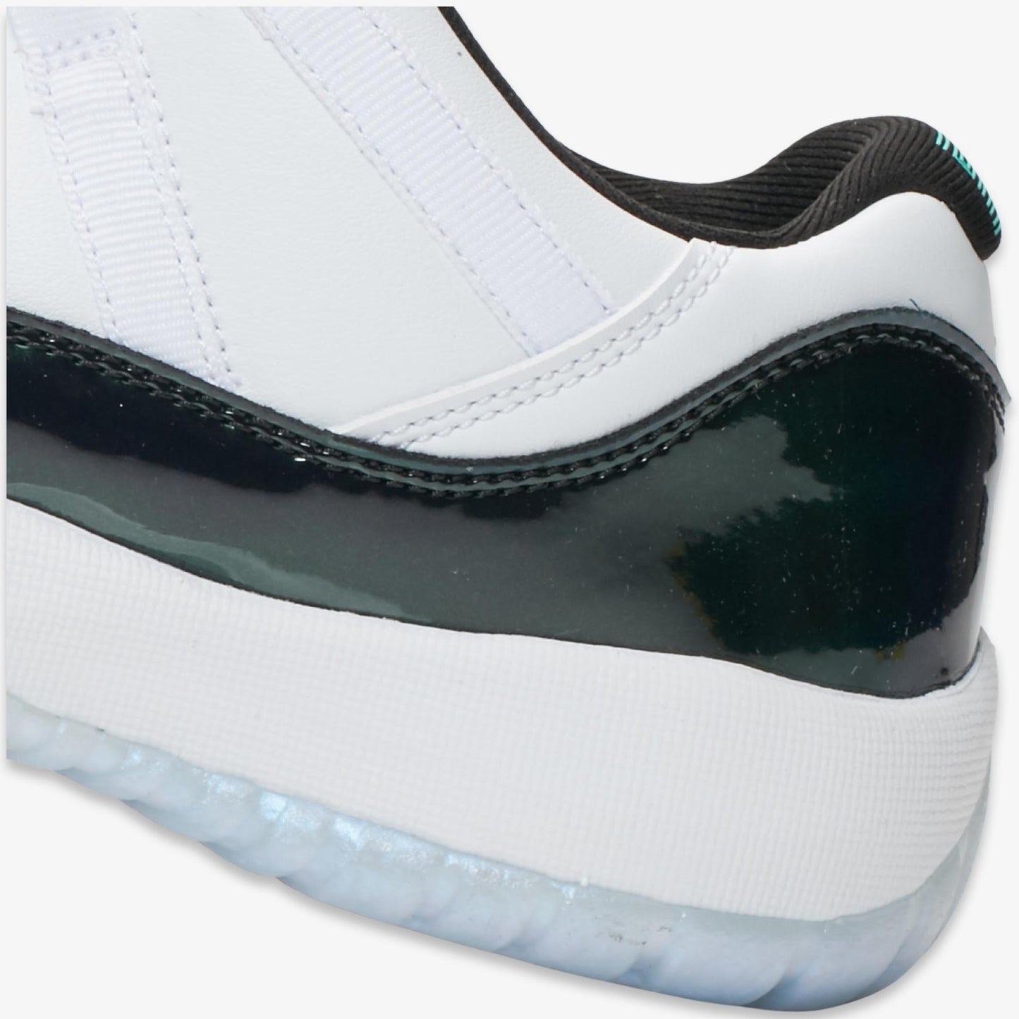 (GS) Aithtr Jordthtan 11 Retro Low 'Iridescent' (2018) 528896-145
