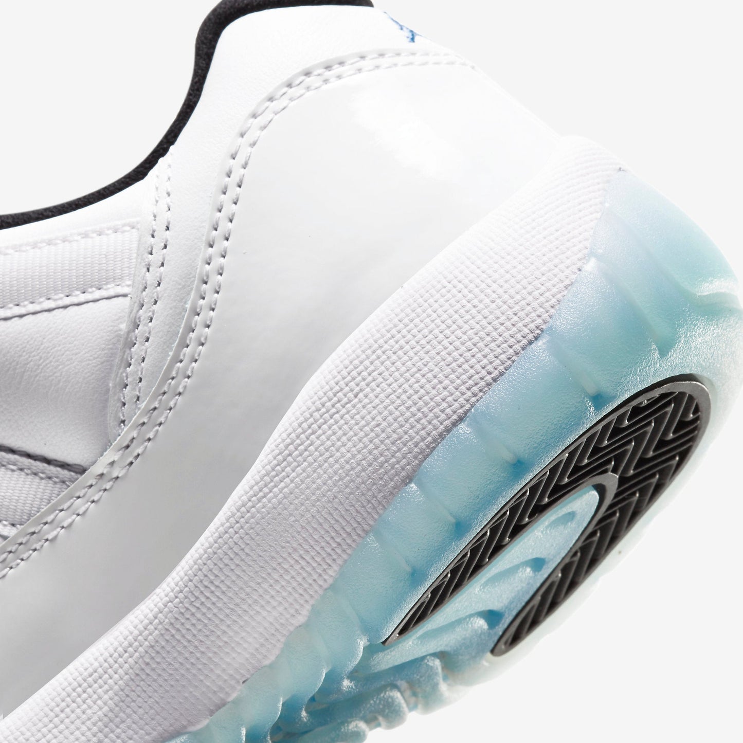 (GS) Aithtr Jordthtan 11 Retro Low 'Legend Blue' (2021) 528896-117