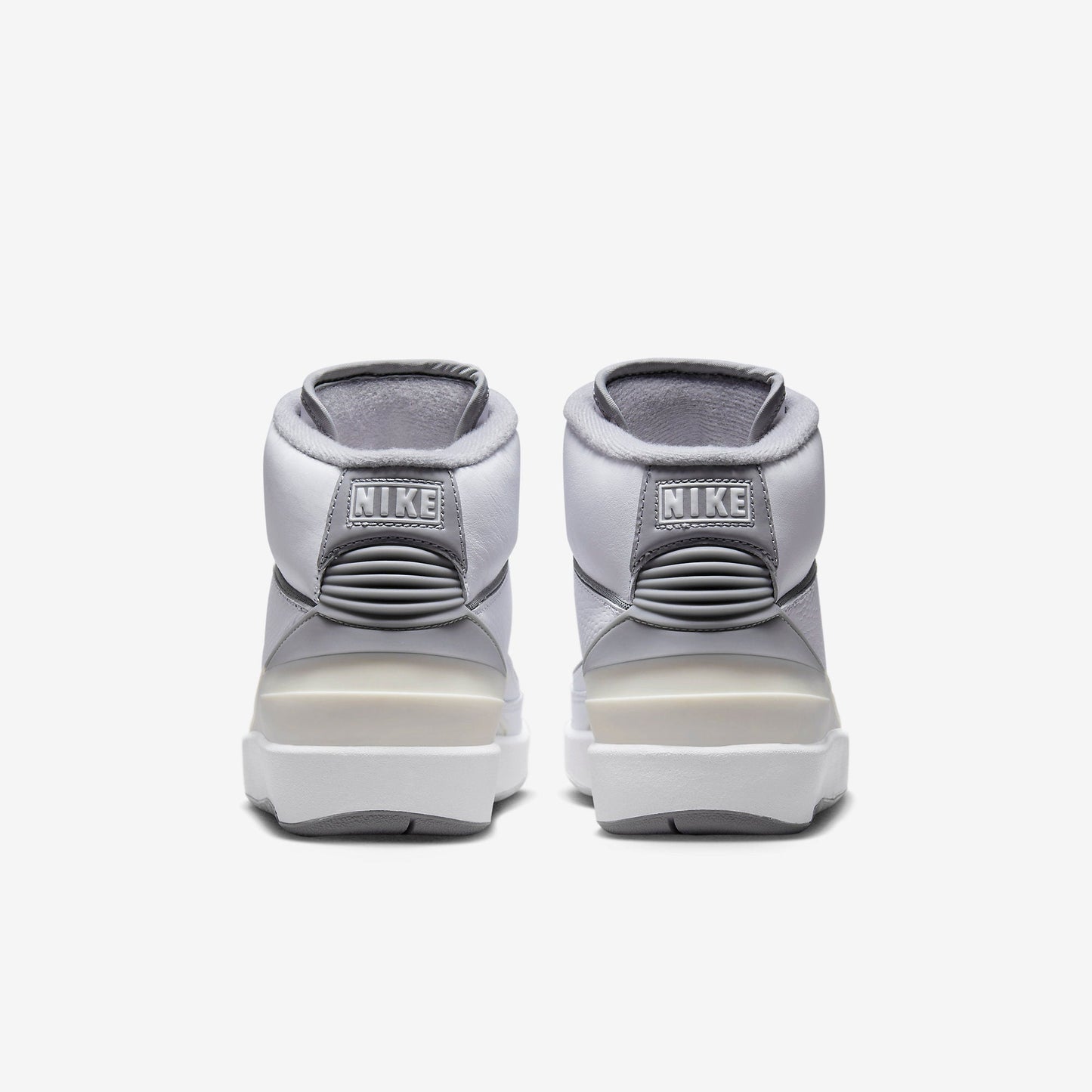 (GS) Aithtr Jordthtan 2 Retro 'Cement Grey' (2023) DQ8562-100