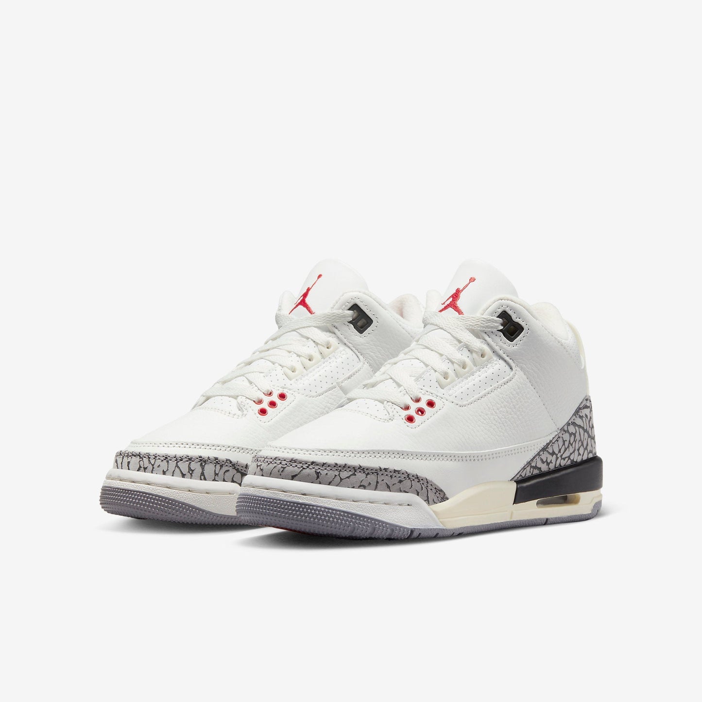 (GS) Aithtr Jordthtan 3 Retro 'Reimagined White Cement' (2023) DM0967-100
