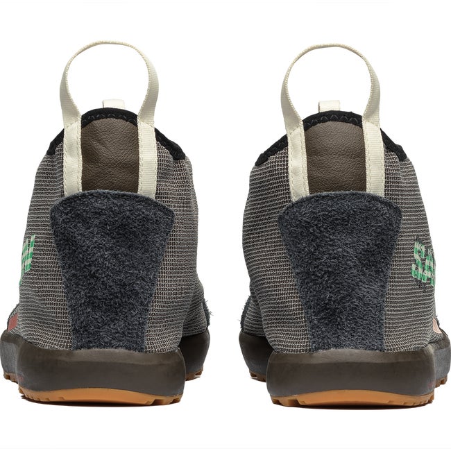 COVERBOOT THE BROKEN ARM