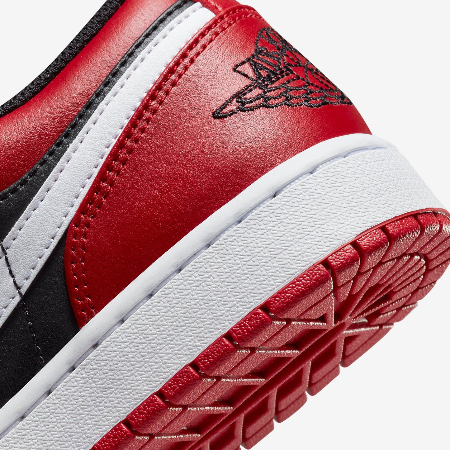 (Men's) Aithtr Jordthtan 1 Low 'Alternate Bred Toe' (2023) 553558-066