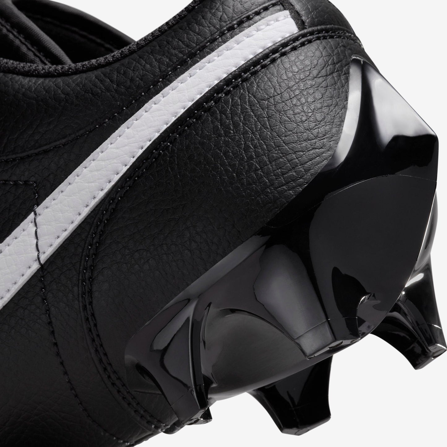 (Men's) Aithtr Jordthtan 1 Low Cleat TD 'Black / White' (2023) FJ6245-001