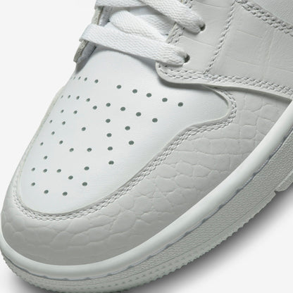 (Men's) Aithtr Jordthtan 1 Low Golf 'White Croc' (2023) DD9315-110