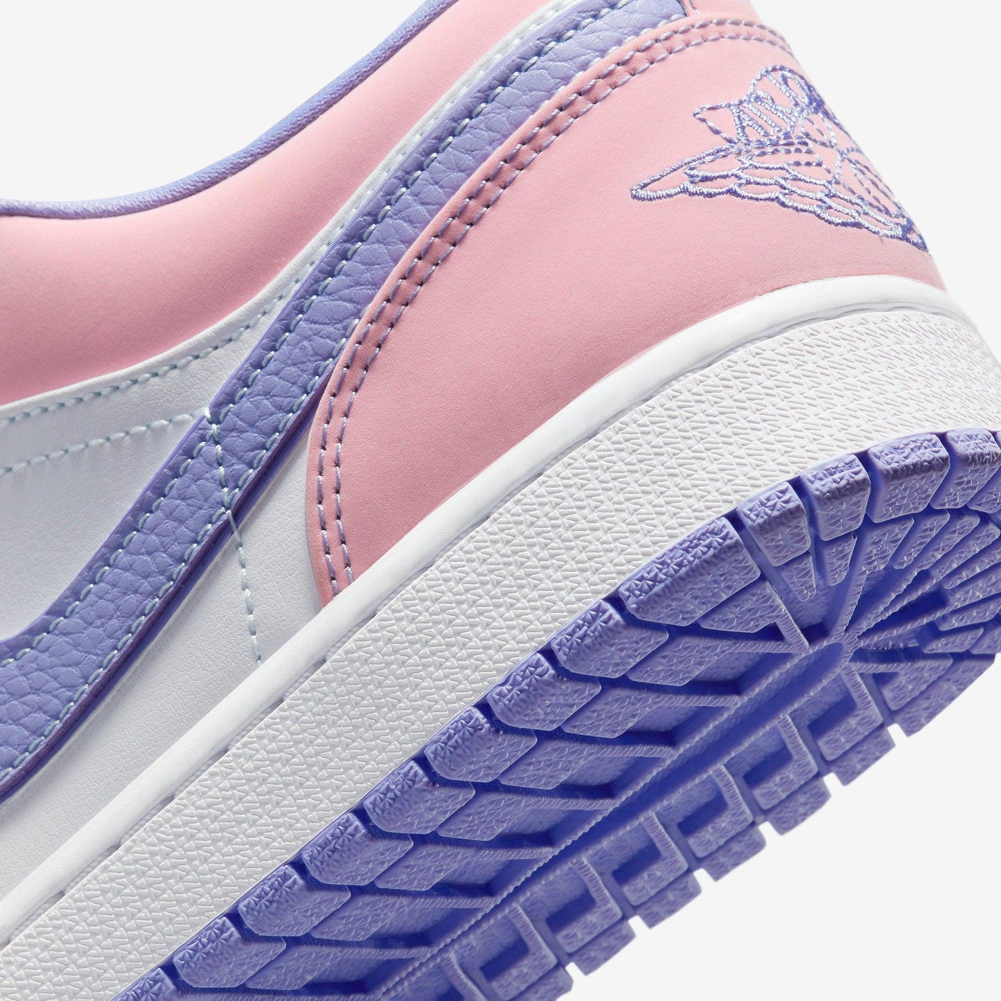 (Men's) Aithtr Jordthtan 1 Low SE 'Arctic Punch' (2021) CK3022-600