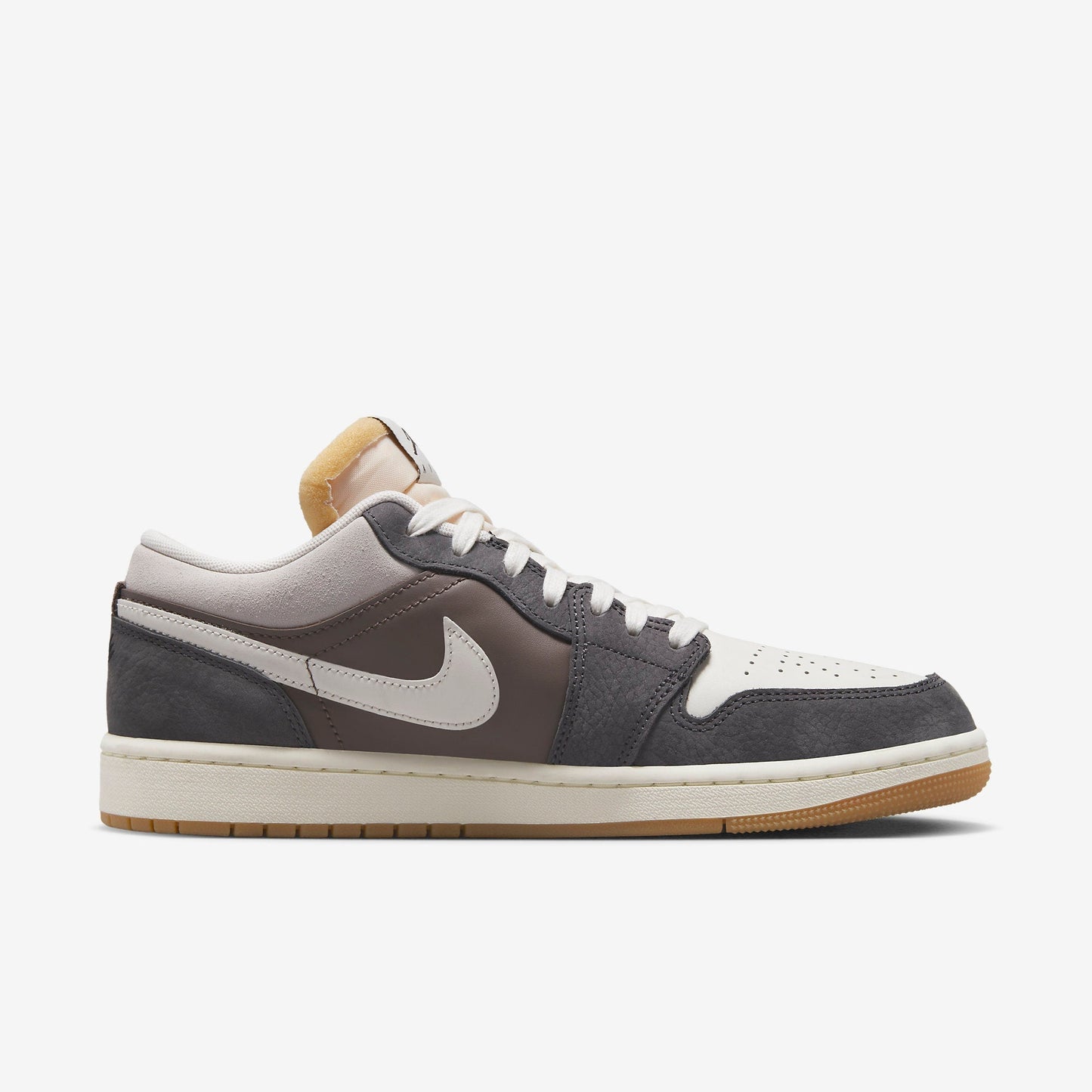 (Men's) Aithtr Jordthtan 1 Low SE 'SNKRS Day Korea ' (2023) FD0399-004