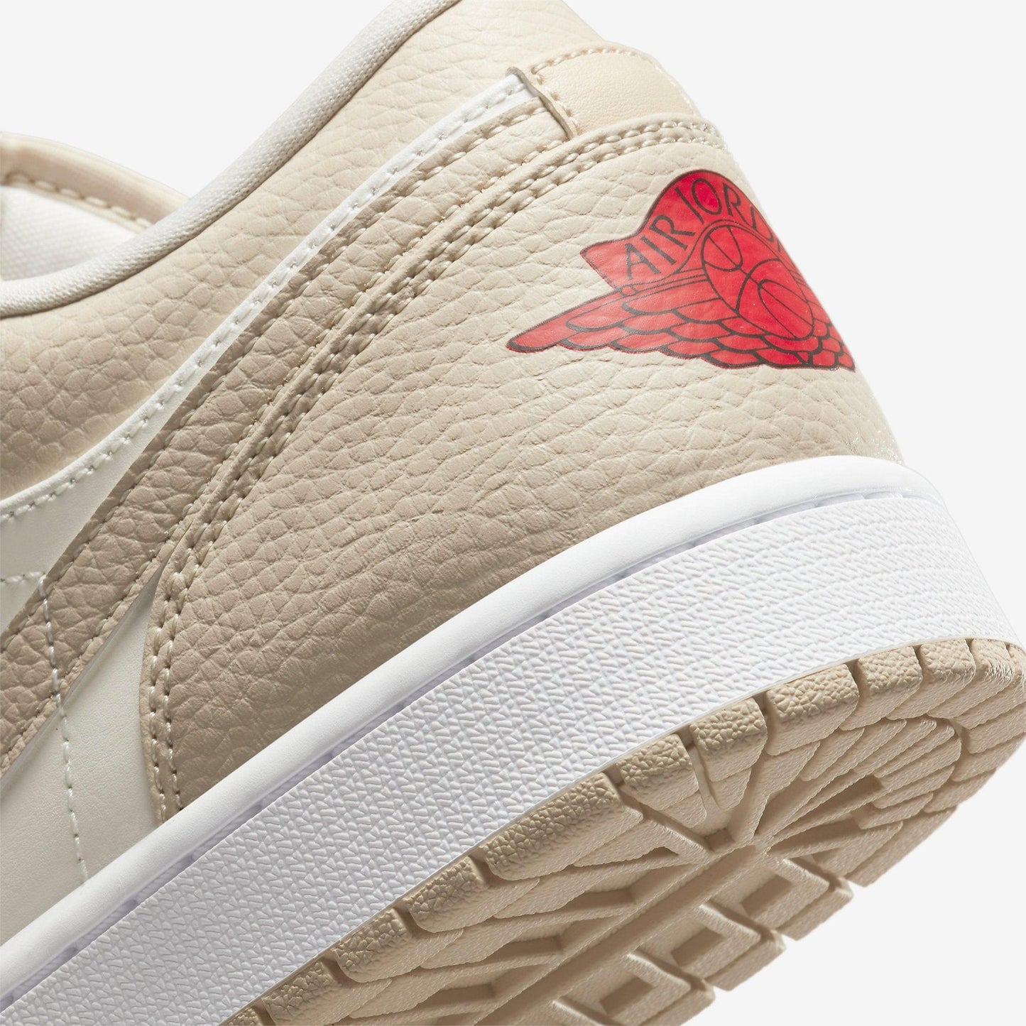 (Men's) Aithtr Jordthtan 1 Low SE 'Sail Rattan' (2022) FB7168-121
