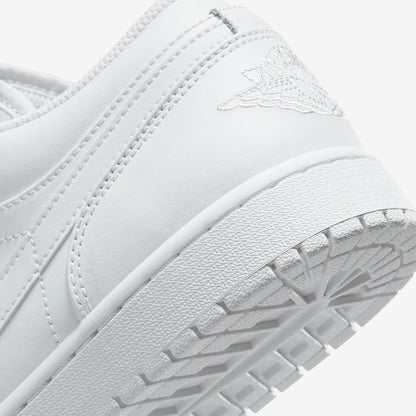 (Men's) Aithtr Jordthtan 1 Low 'Triple White' (2022) 553558-136