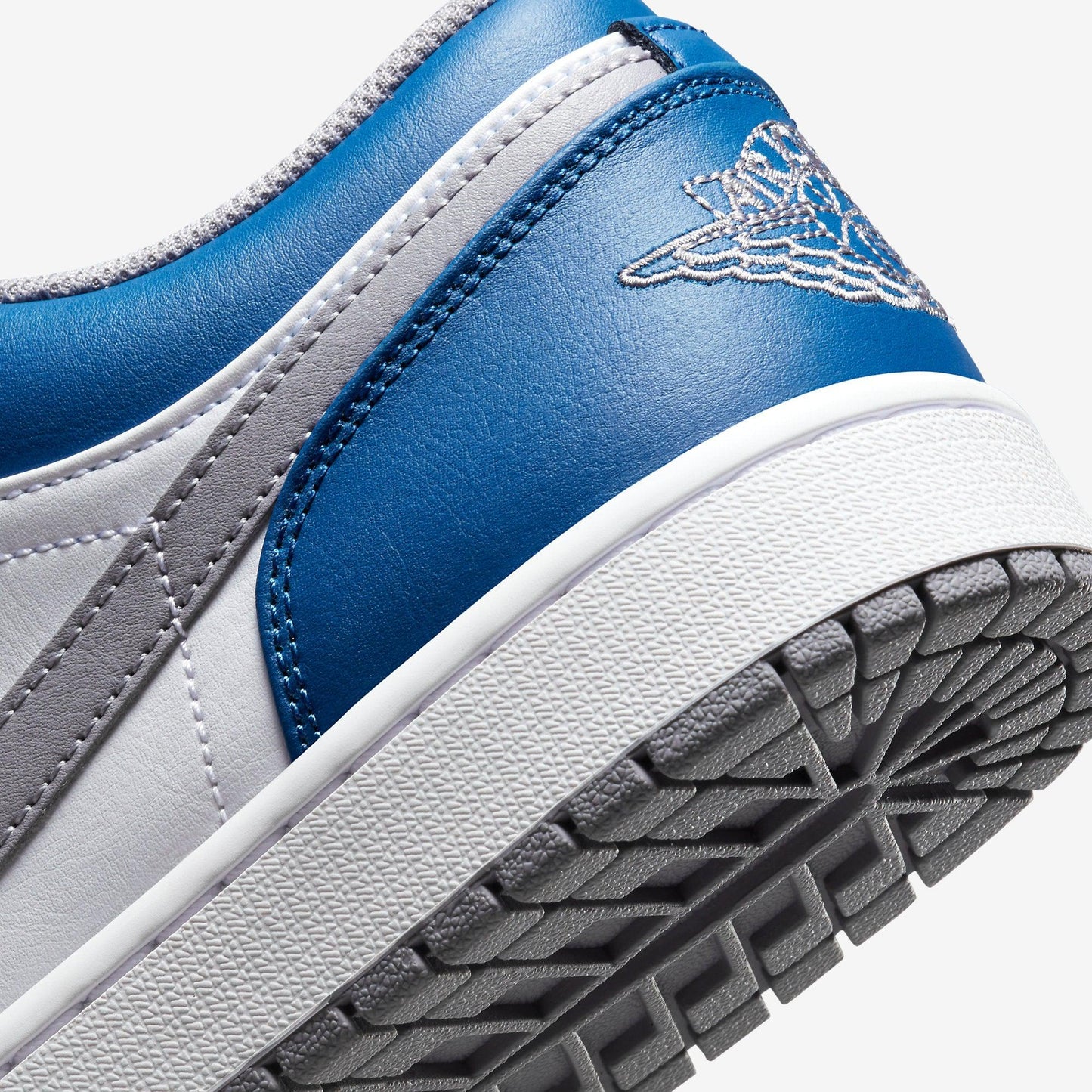 (Men's) Aithtr Jordthtan 1 Low 'True Blue Cement' (2023) 553558-412