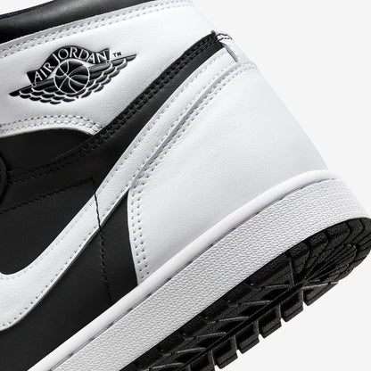 (Men's) Aithtr Jordthtan 1 Retro High OG 'Black / White' (2024) DZ5485-010