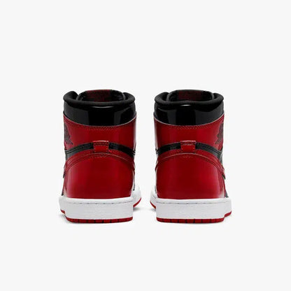(Men's) Aithtr Jordthtan 1 Retro High OG 'Reimagined Patent Bred / Banned' (2021) 555088-063