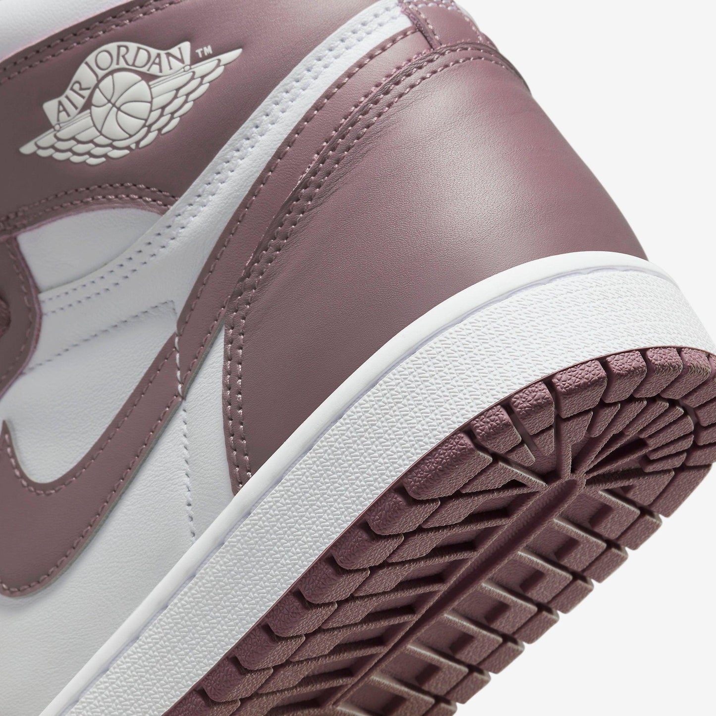 (Men's) Aithtr Jordthtan 1 Retro High OG 'Sky J Mauve' (2023) DZ5485-105