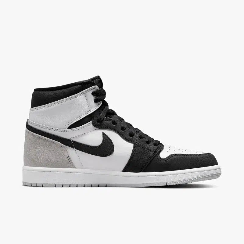 (Men's) Aithtr Jordthtan 1 Retro High OG 'Stage Haze' (2022) 555088-108