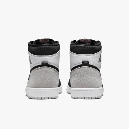 (Men's) Aithtr Jordthtan 1 Retro High OG 'Stage Haze' (2022) 555088-108