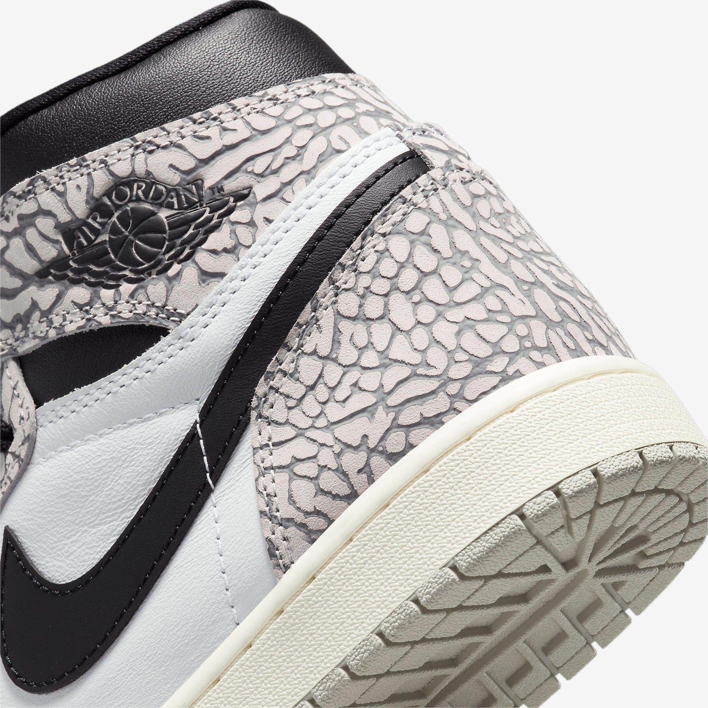 (Men's) Aithtr Jordthtan 1 Retro High OG 'White Cement / Elephant Print' (2023) DZ5485-052