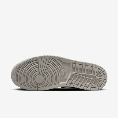 (Men's) Aithtr Jordthtan 1 Retro High OG 'White Cement / Elephant Print' (2023) DZ5485-052
