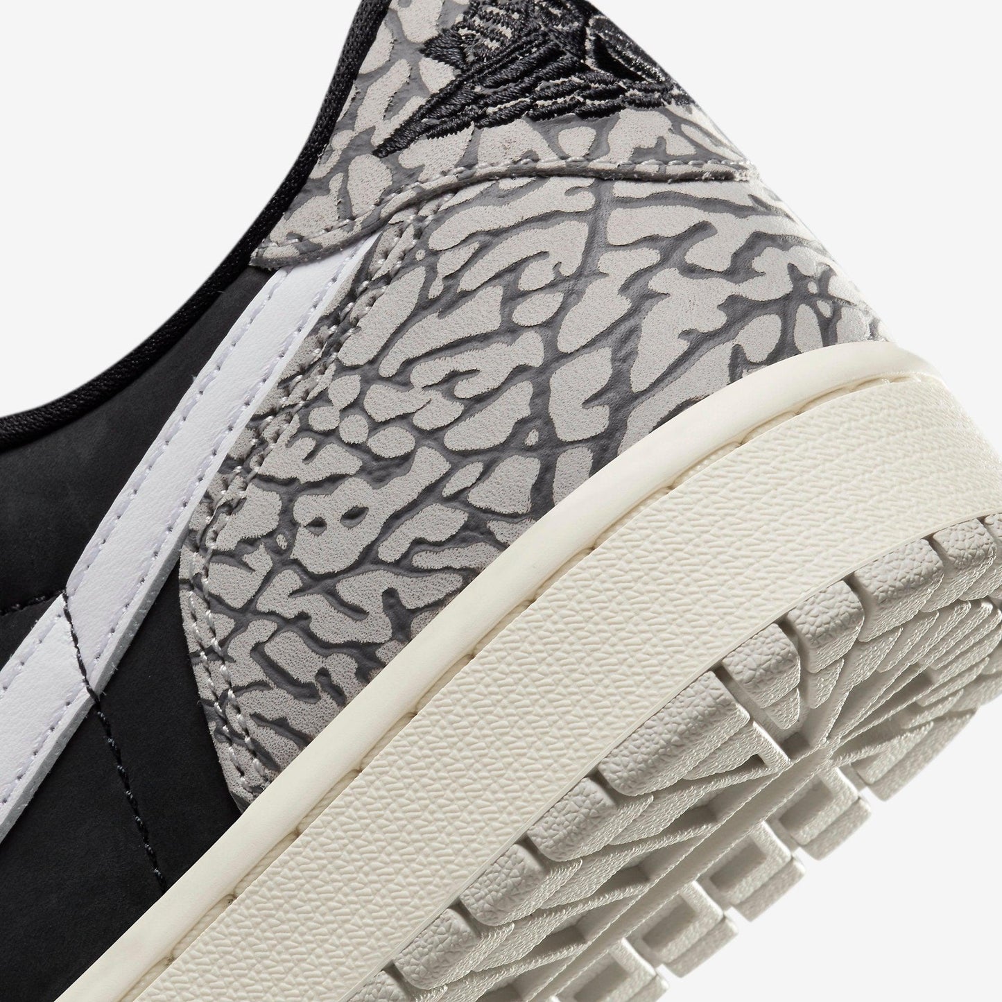 (Men's) Aithtr Jordthtan 1 Retro Low OG 'Black Cement' (2023) CZ0790-001