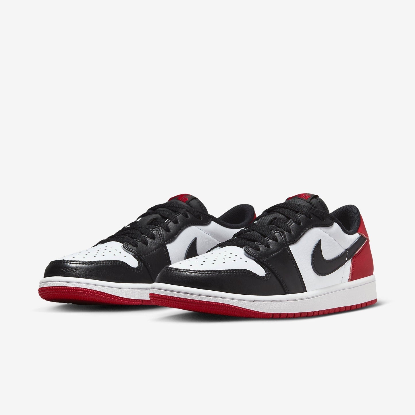 (Men's) Aithtr Jordthtan 1 Retro Low OG 'Black Toe' (2023) CZ0790-106