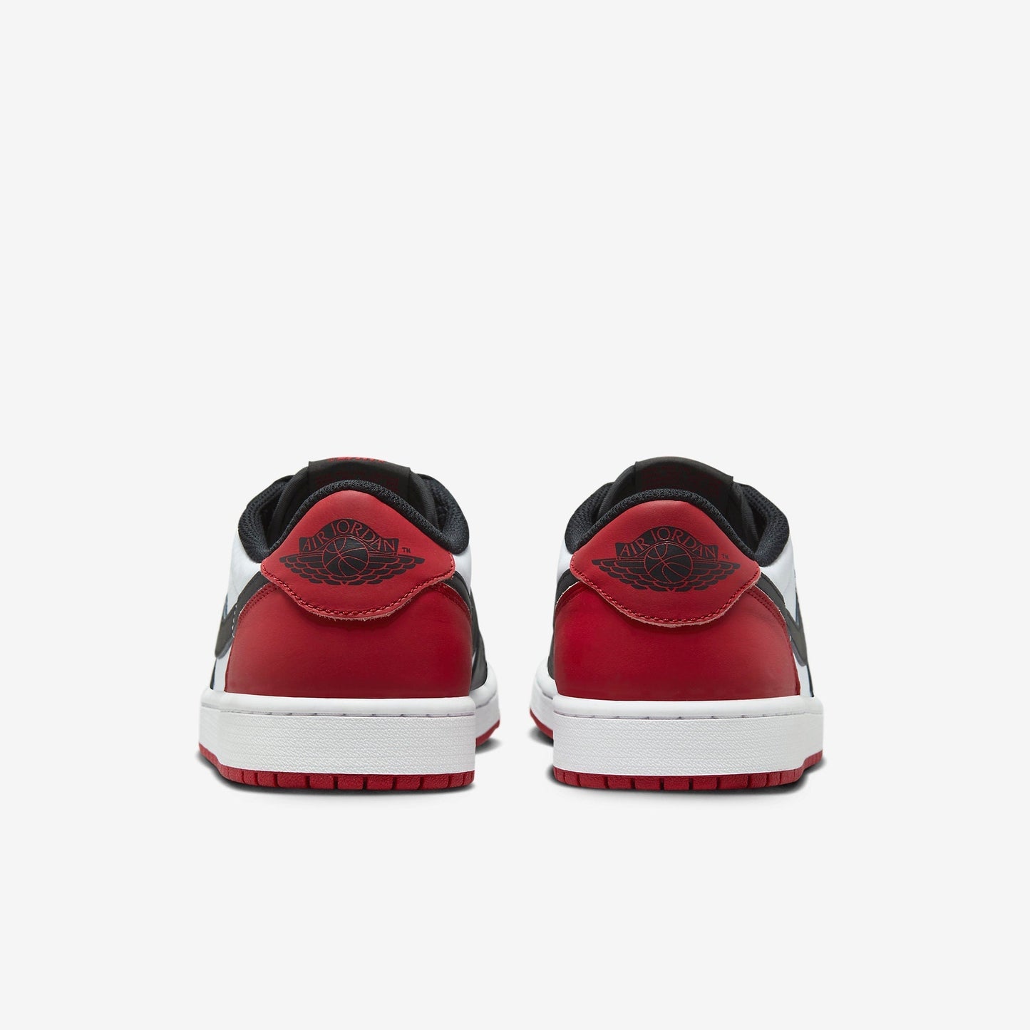 (Men's) Aithtr Jordthtan 1 Retro Low OG 'Black Toe' (2023) CZ0790-106