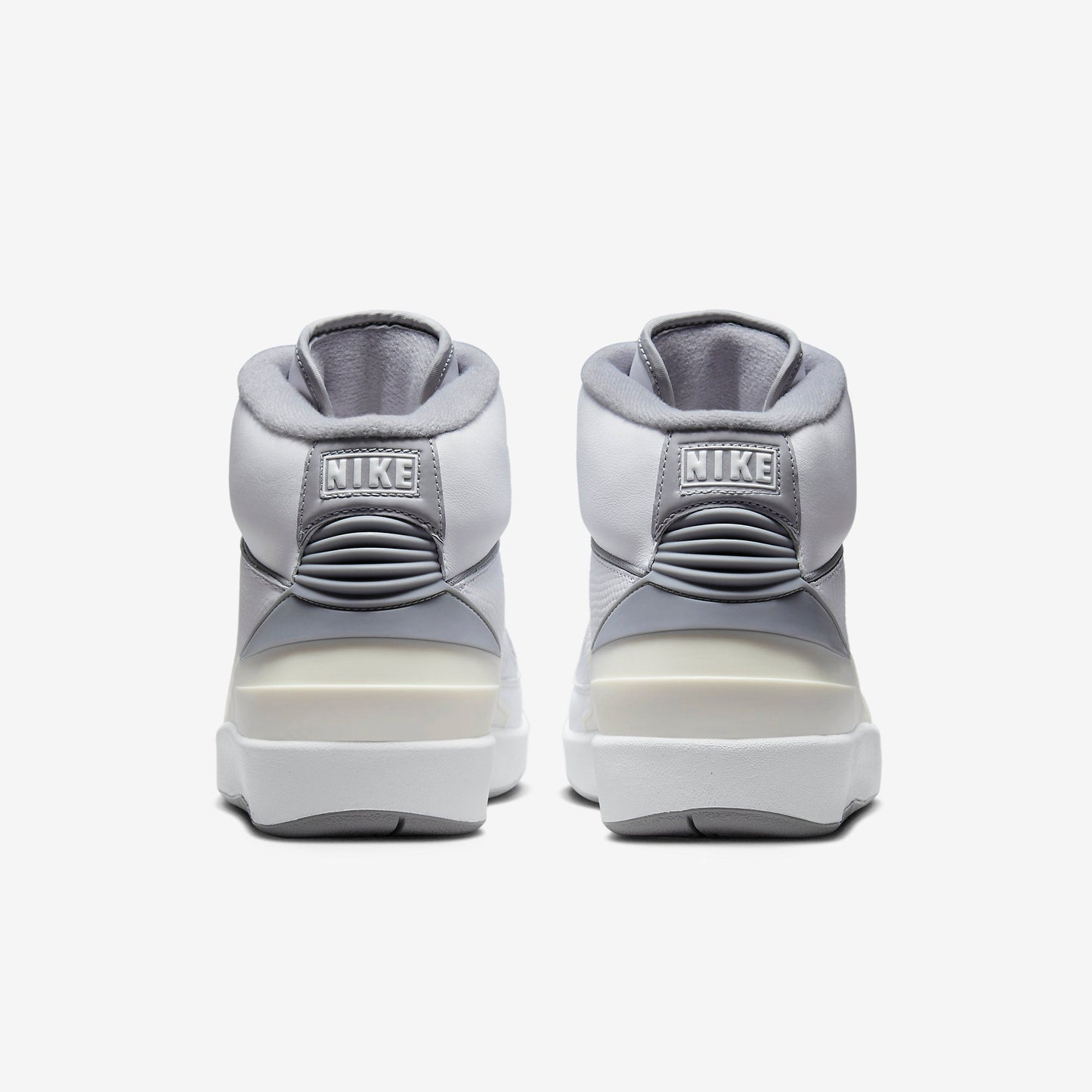 (Men's) Aithtr Jordthtan 2 Retro 'Cement Grey' (2023) DR8884-100