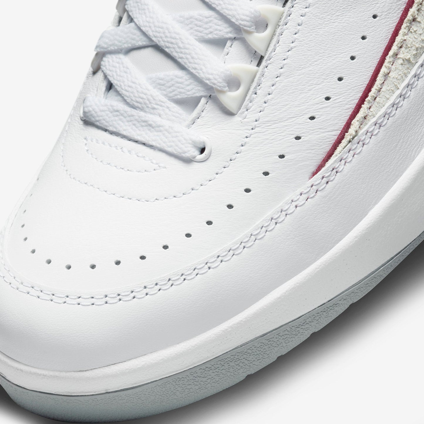 (Men's) Aithtr Jordthtan 2 Retro Low 'Cherrywood' (2023) DV9956-103