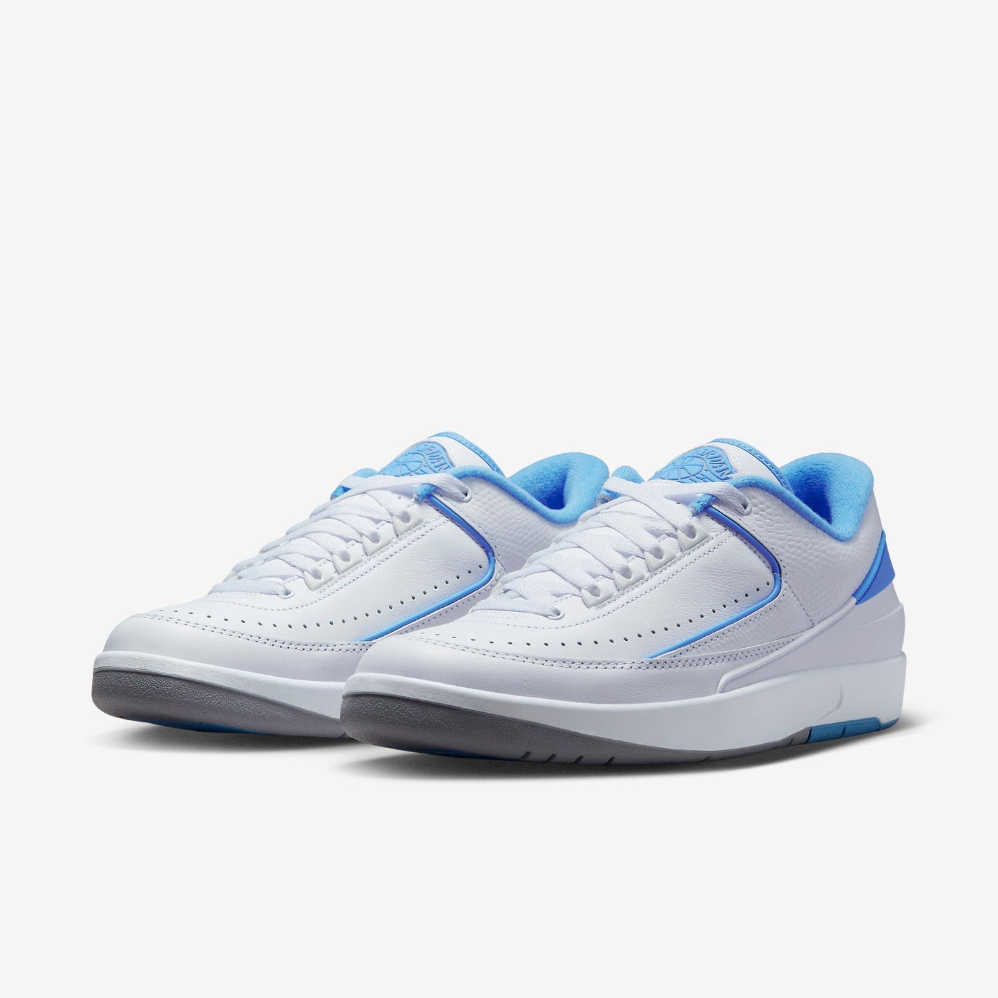 (Men's) Aithtr Jordthtan 2 Retro Low 'UNC / University Blue' (2023) DV9956-104