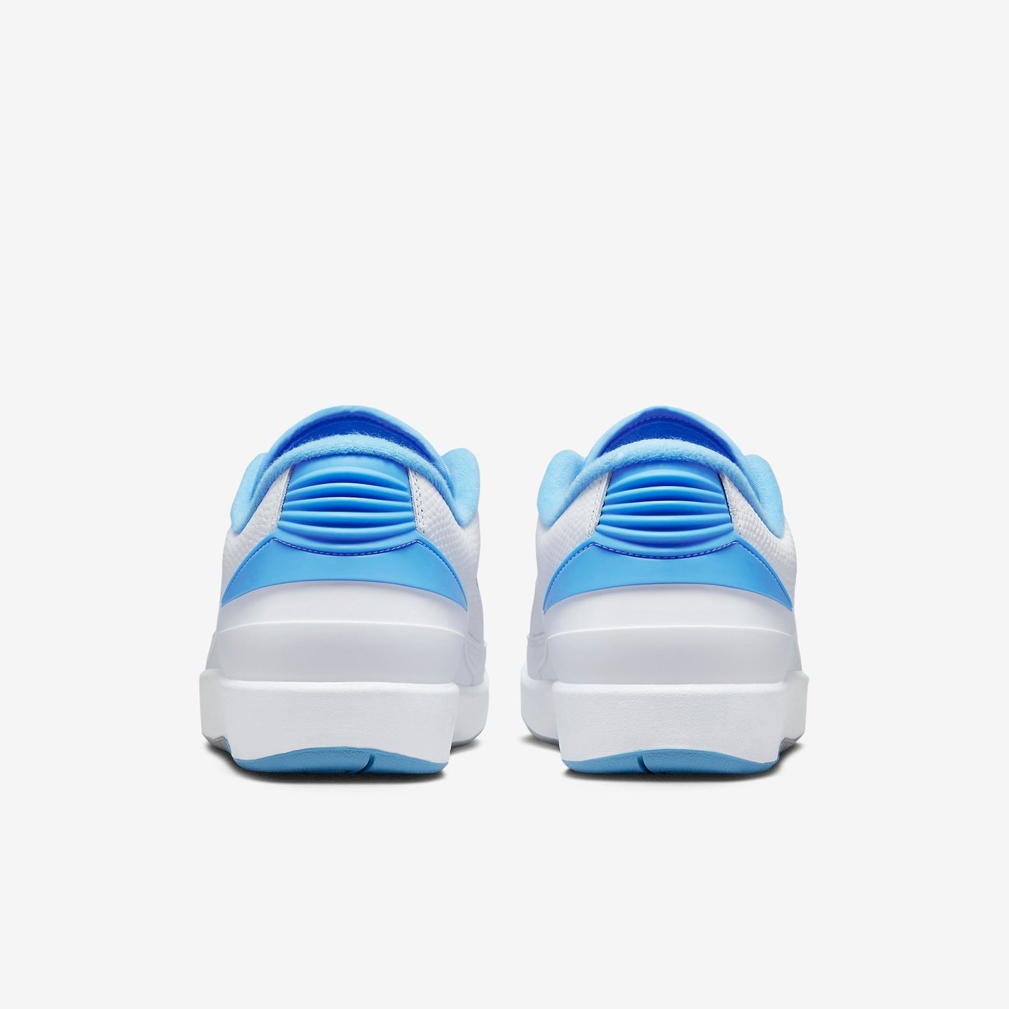 (Men's) Aithtr Jordthtan 2 Retro Low 'UNC / University Blue' (2023) DV9956-104