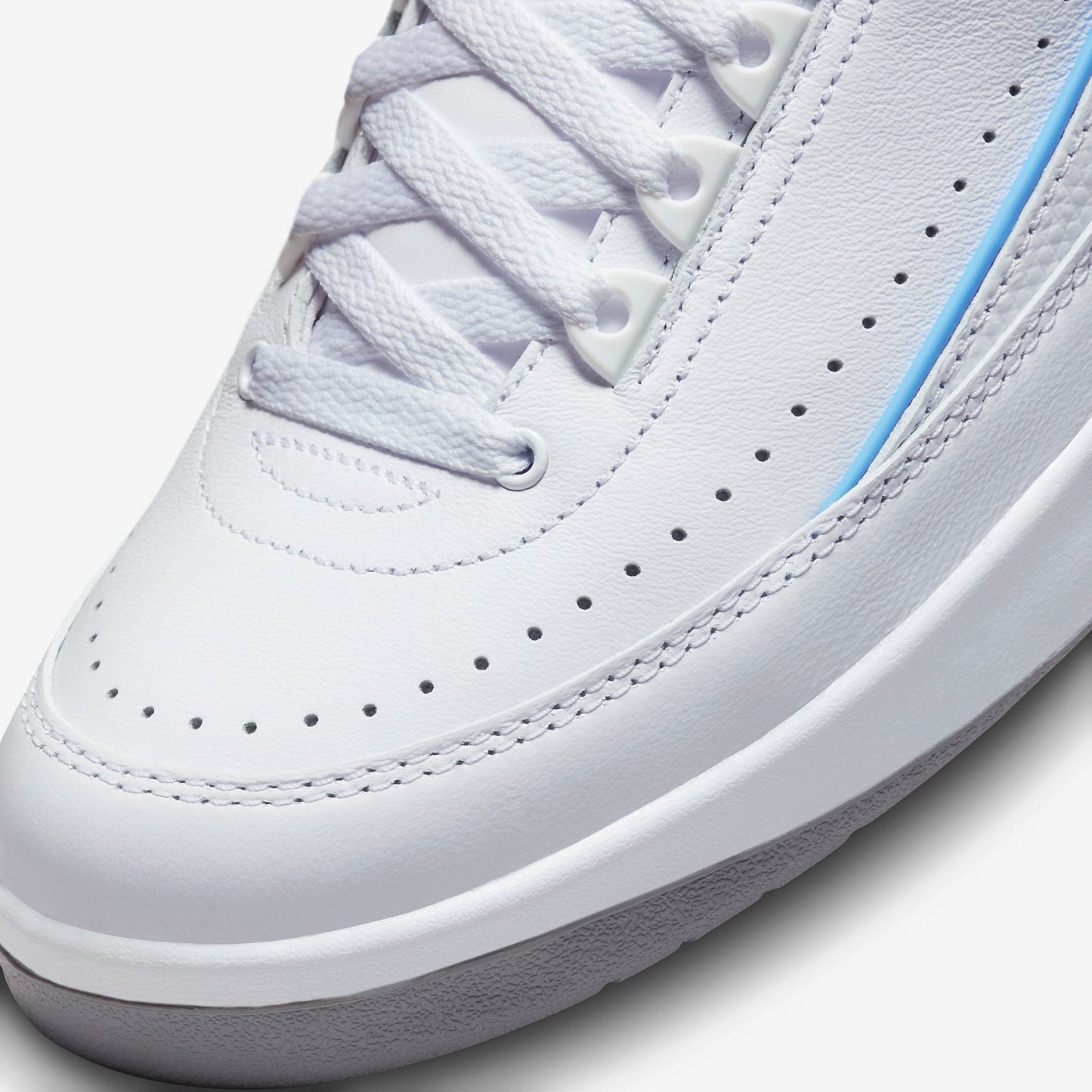 (Men's) Aithtr Jordthtan 2 Retro Low 'UNC / University Blue' (2023) DV9956-104