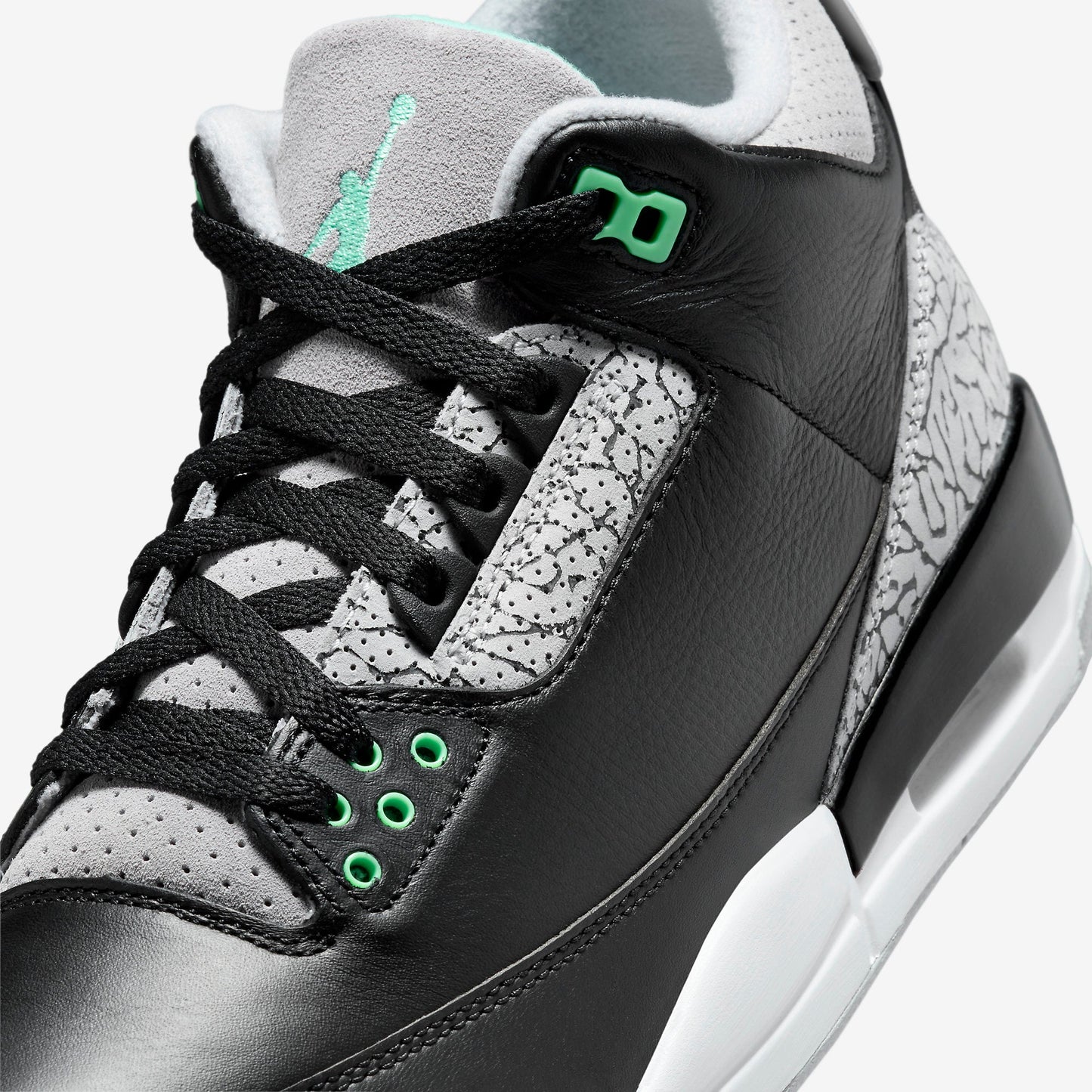 (Men's) Aithtr Jordthtan 3 Retro 'Green Glow' (2024) CT8532-031