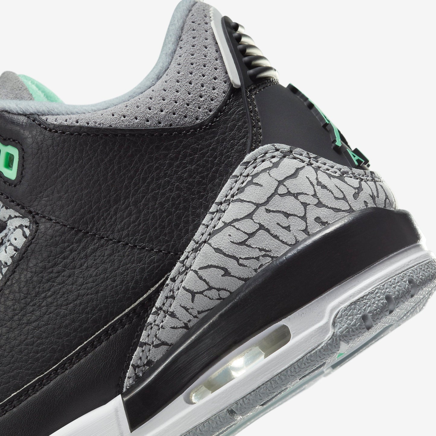 (Men's) Aithtr Jordthtan 3 Retro 'Green Glow' (2024) CT8532-031