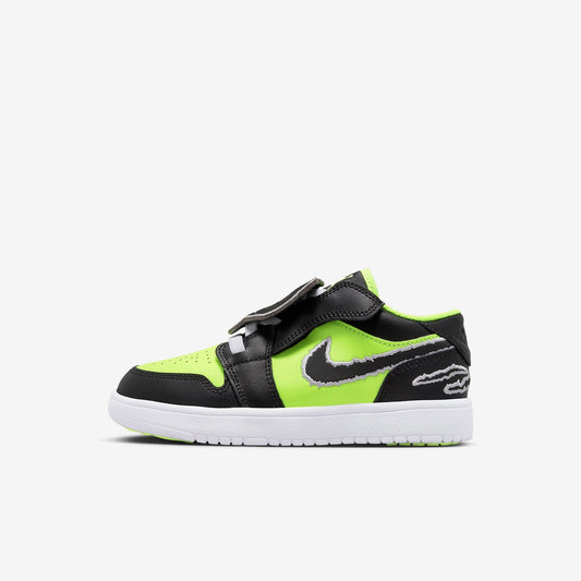 (PS) Aithtr Jordthtan 1 Low ALT SE 'Black Cat Volt' (2023) DX6667-701