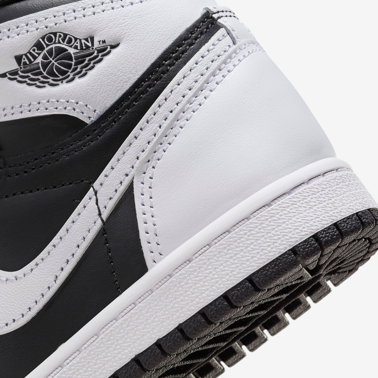 (PS) Aithtr Jordthtan 1 Retro High OG 'Black / White' (2024) FD1412-010