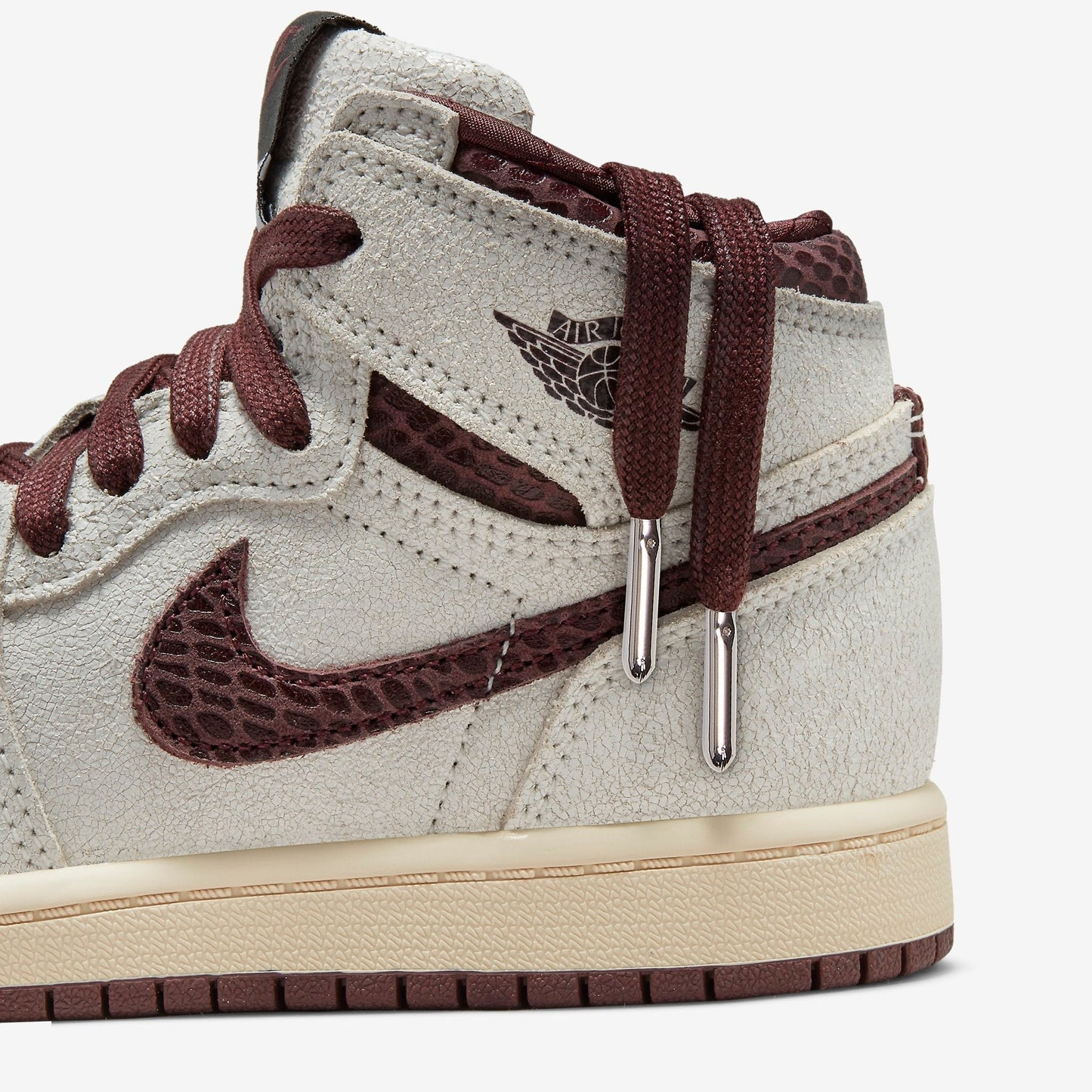 (PS) Aithtr Jordthtan 1 Retro High OG SP x A Ma Maniére 'Airness' (2021) DO7099-100
