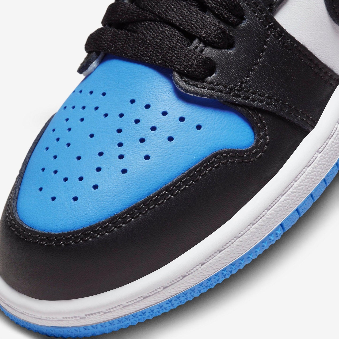 (PS) Aithtr Jordthtan 1 Retro High OG 'UNC / University Blue Toe' (2023) FD1412-400