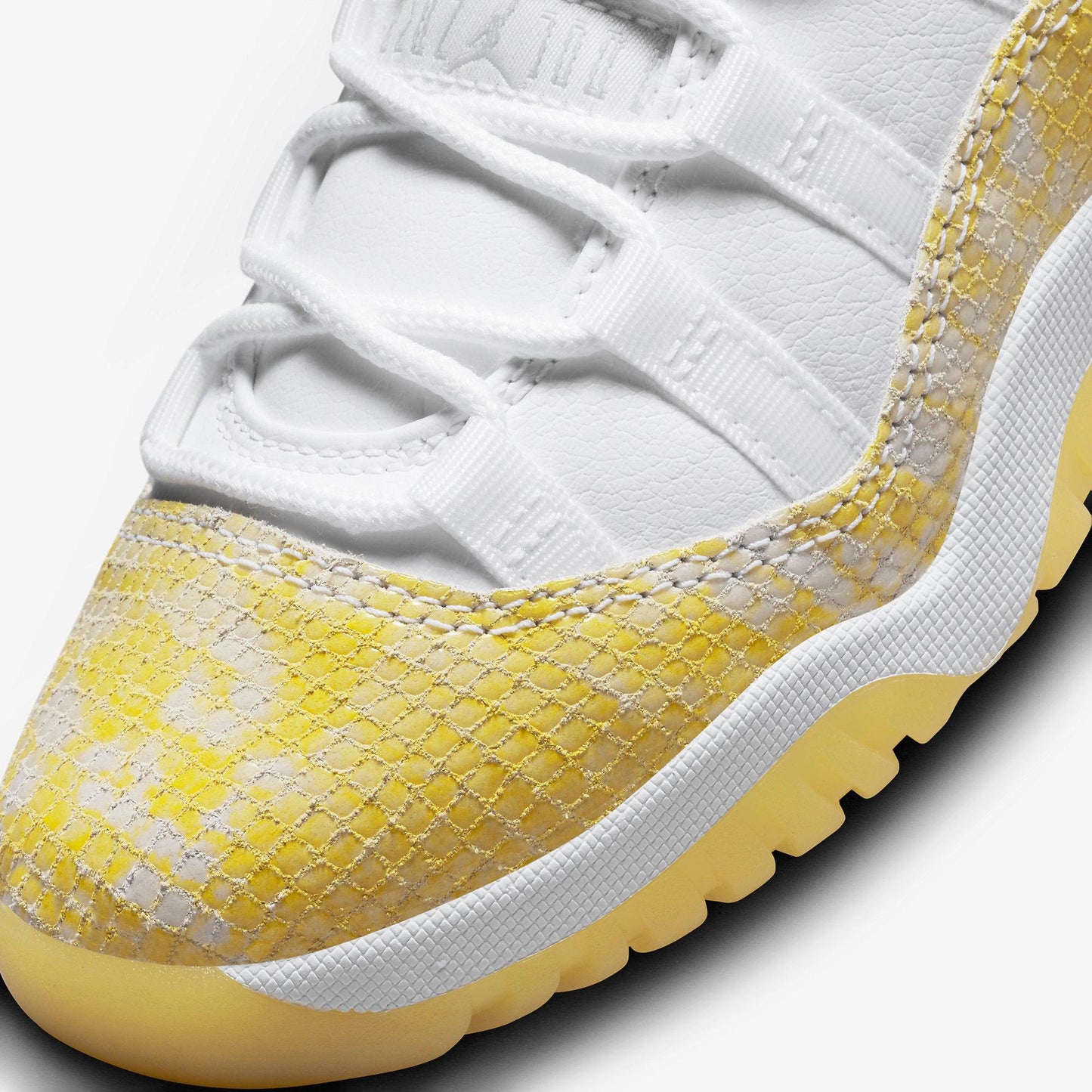 (PS) Aithtr Jordthtan 11 Retro Low 'Yellow Snakeskin' (2023) 580522-107