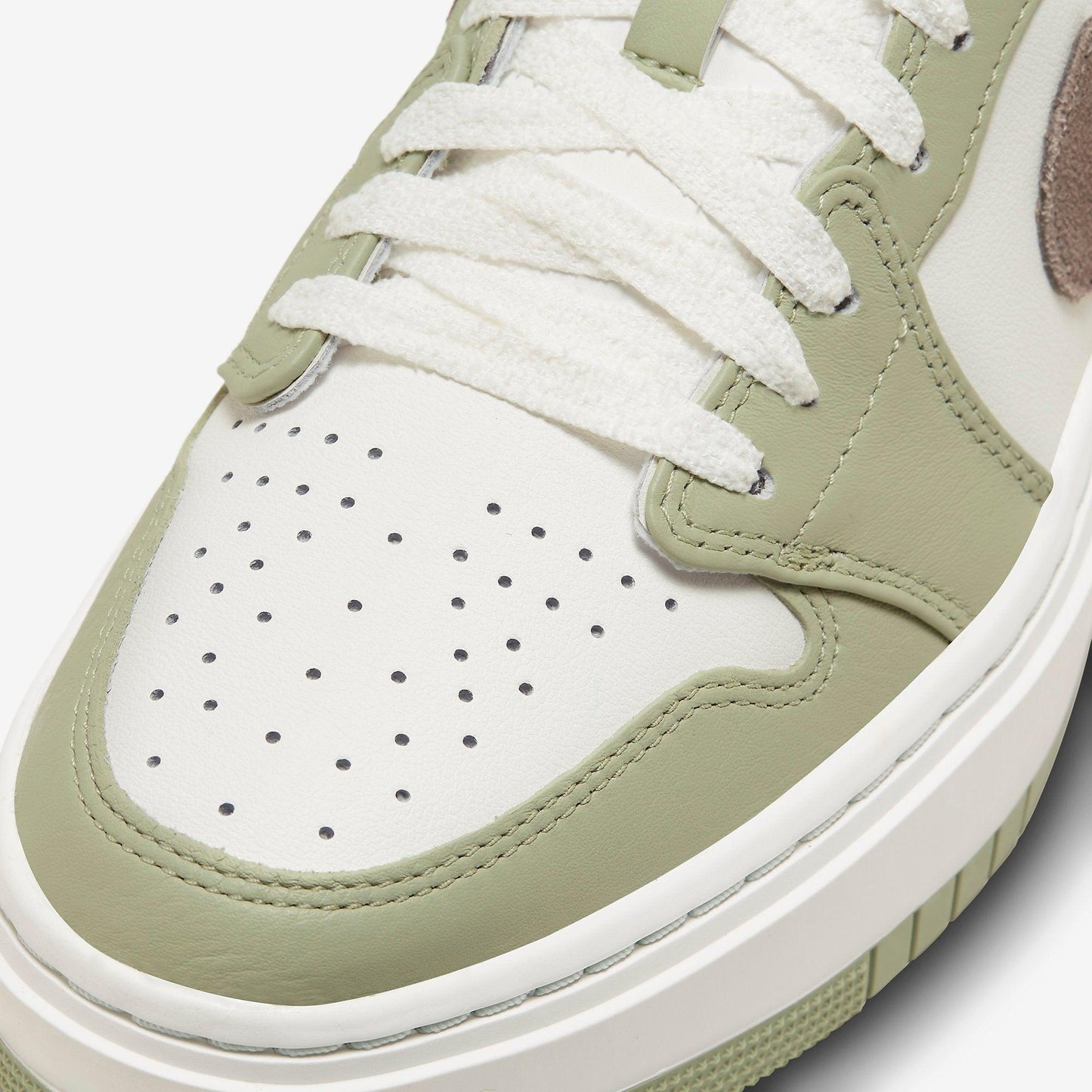 (Women's) Aithtr Jordthtan 1 Elevate Low 'Year Of The Rabbit' (2023) FD4326-121