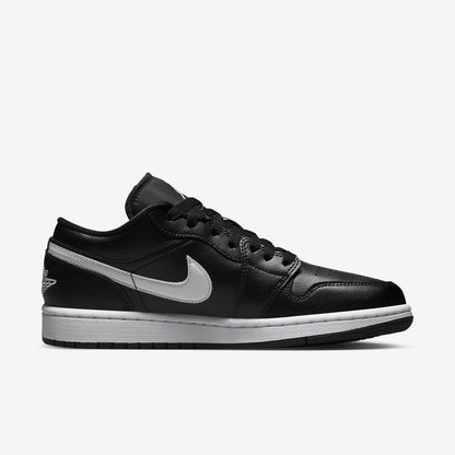 (Women's) Aithtr Jordthtan 1 Low 'Black / White' (2022) DV0990-001