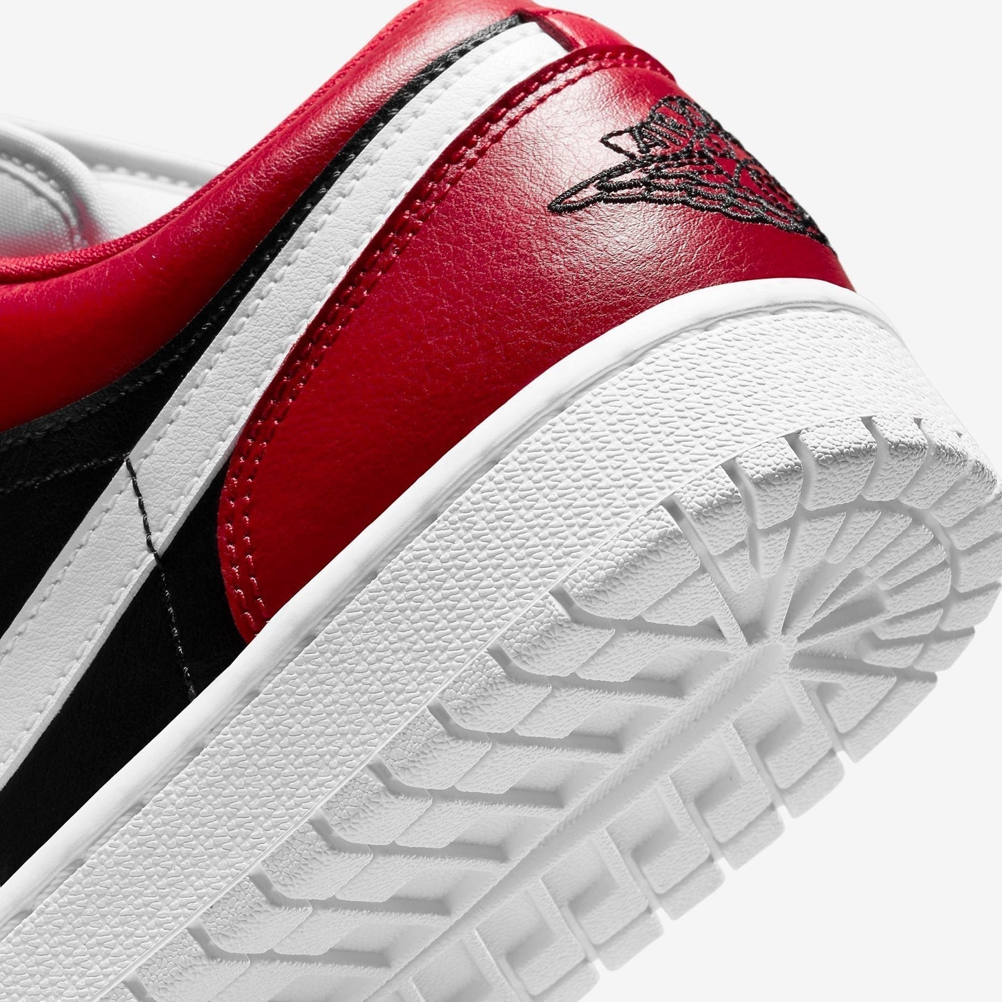 (Women's) Aithtr Jordthtan 1 Low 'Chicago Flip' (2021) DC0774-603