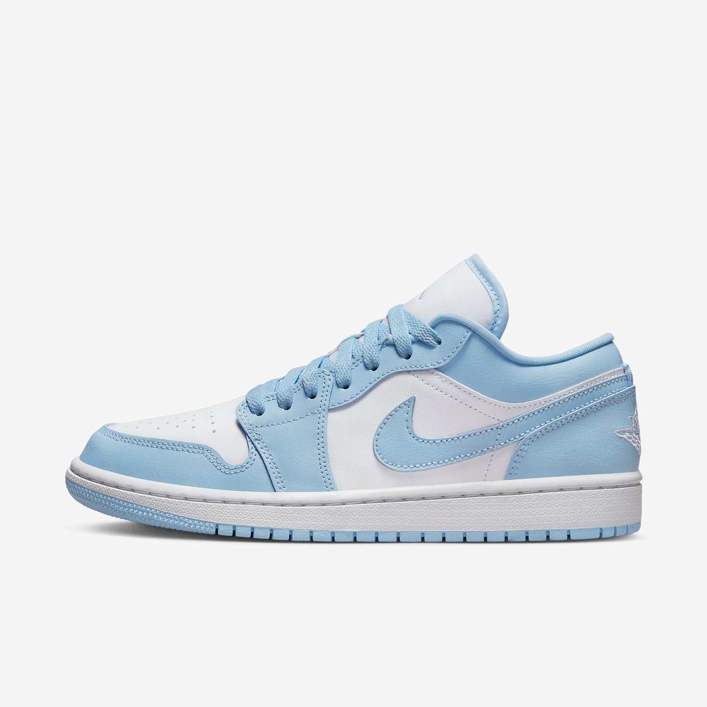 (Women's) Aithtr Jordthtan 1 Low 'Ice Blue / Aluminum' (2022) DC0774-141