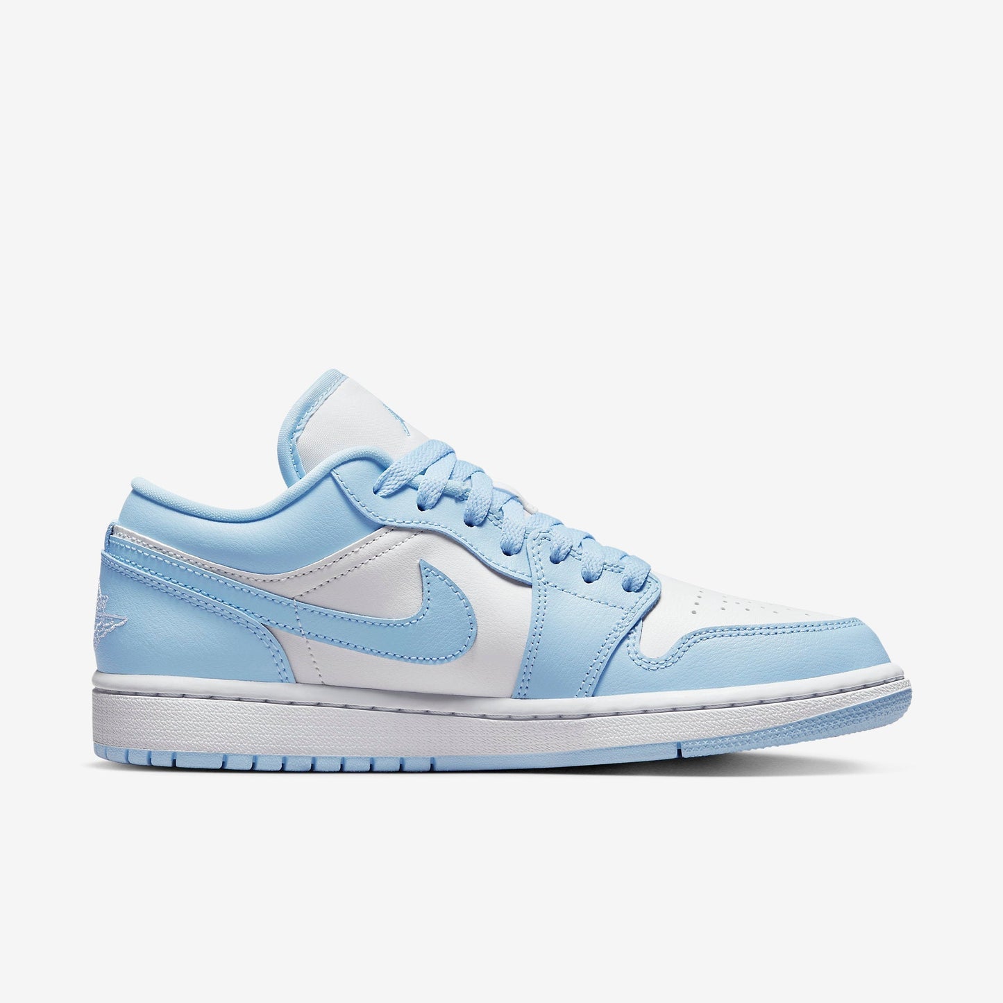 (Women's) Aithtr Jordthtan 1 Low 'Ice Blue / Aluminum' (2022) DC0774-141