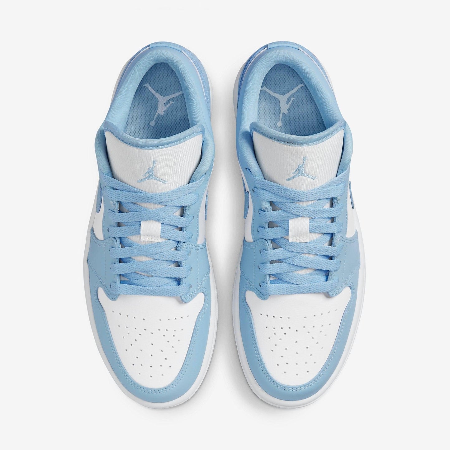 (Women's) Aithtr Jordthtan 1 Low 'Ice Blue / Aluminum' (2022) DC0774-141