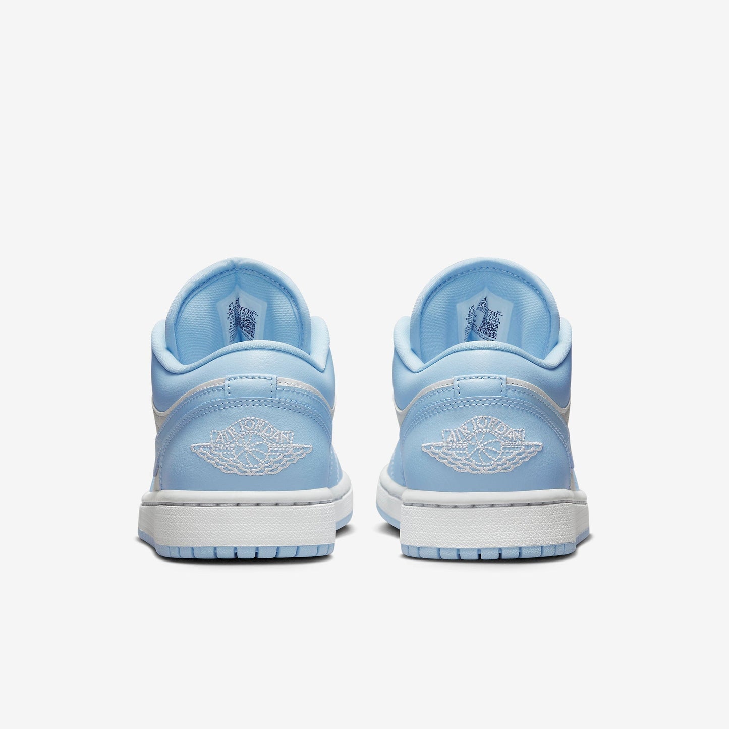 (Women's) Aithtr Jordthtan 1 Low 'Ice Blue / Aluminum' (2022) DC0774-141