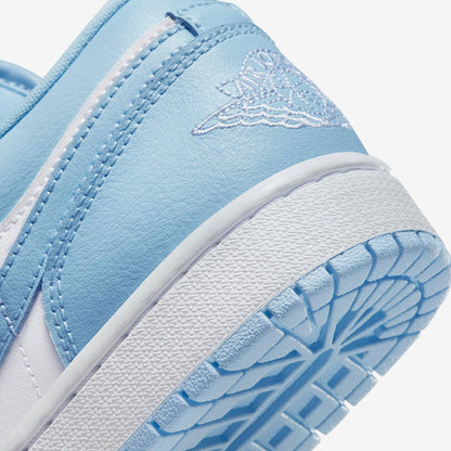 (Women's) Aithtr Jordthtan 1 Low 'Ice Blue / Aluminum' (2022) DC0774-141