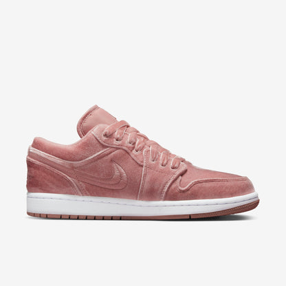 (Women's) Aithtr Jordthtan 1 Low SE 'Pink Velvet' (2022) DQ8396-600