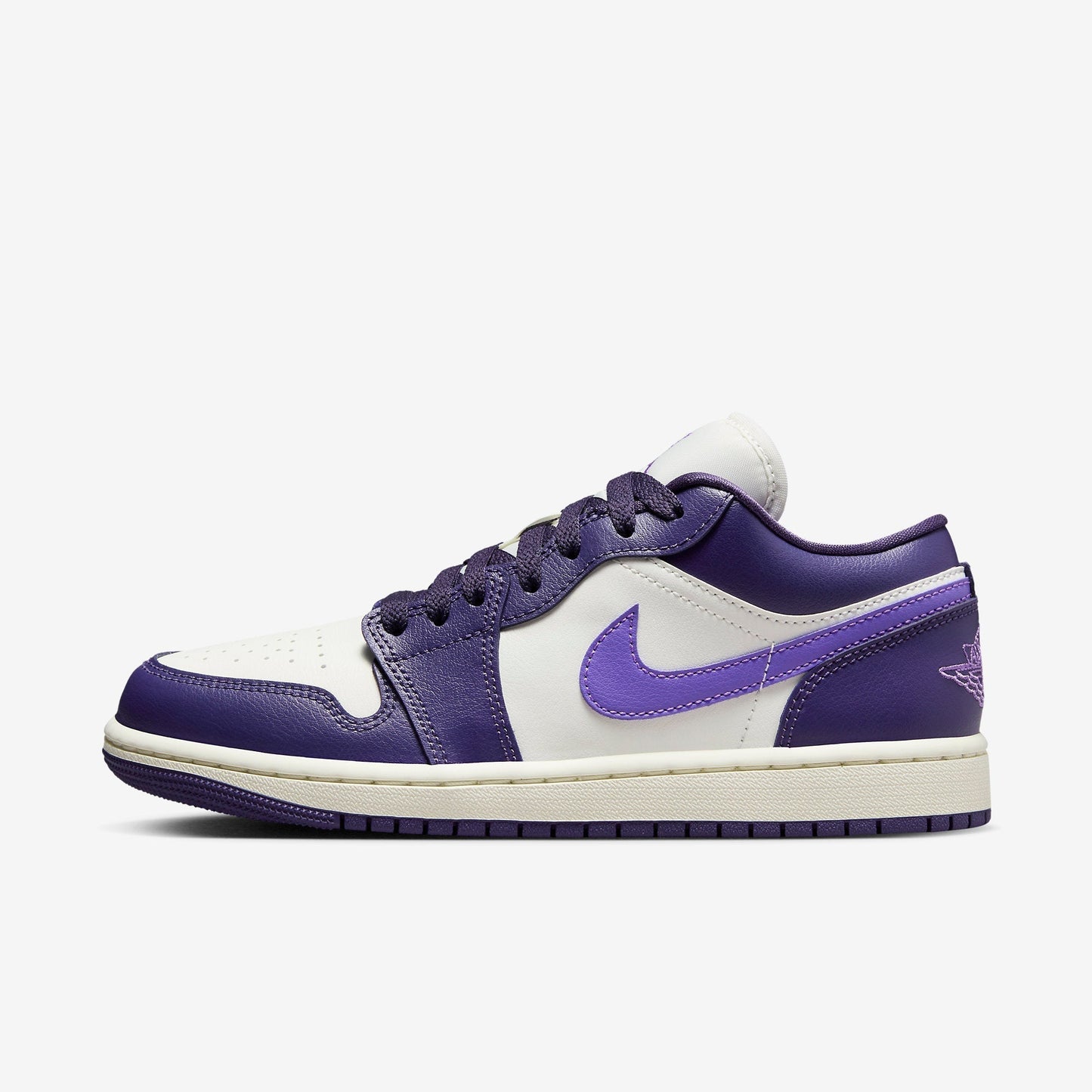 (Women's) Aithtr Jordthtan 1 Low 'Sky J Purple' (2023) DC0774-502