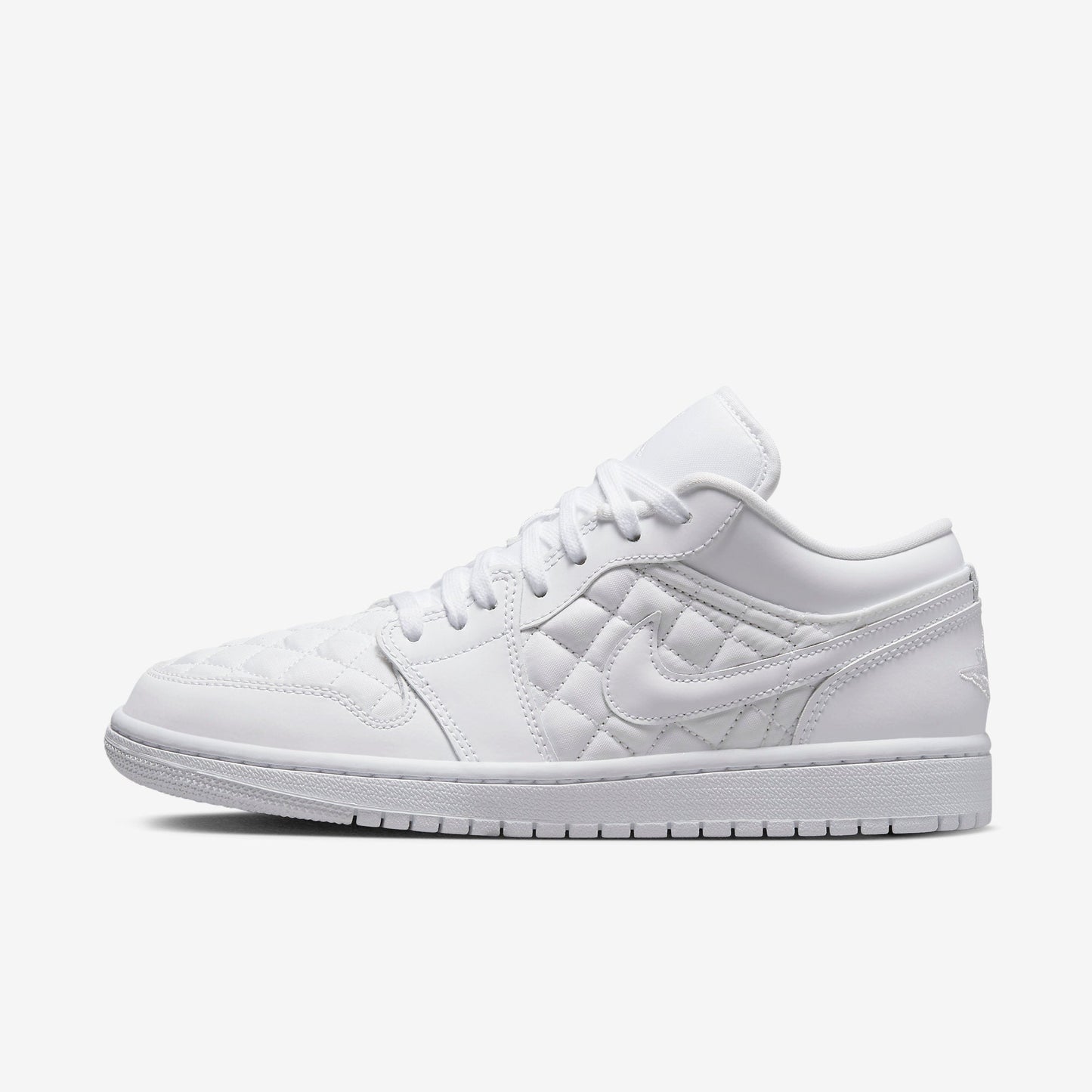 (Women's) Aithtr Jordthtan 1 Low 'Triple White Quilted' (2020) DB6480-100