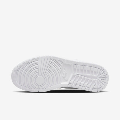 (Women's) Aithtr Jordthtan 1 Low 'Triple White Quilted' (2020) DB6480-100