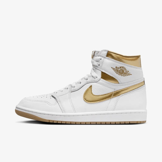 (Women's) Aithtr Jordthtan 1 Retro High OG 'Metallic Gold' (2024) FD2596-107